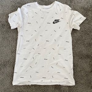 nike tee